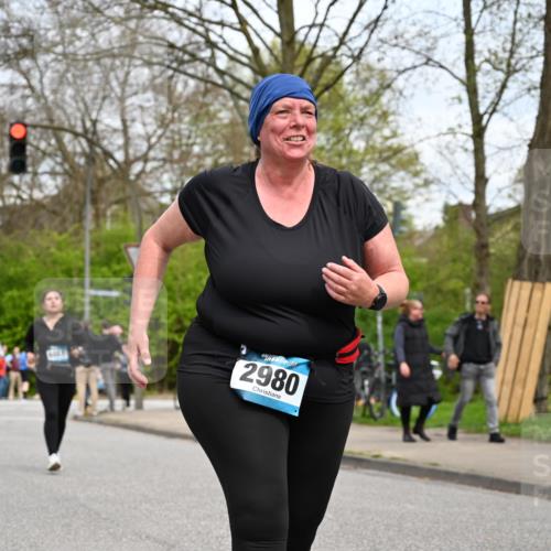12.04.2026 - 45. Internationalen Wilhelmsburger Insellauf J. Mangold http://msf.ph/oto/9518843 12.04.2026 13:25:43 Ziel 5152, 5757, 3649, 4604, 4790, 2717, 4431, 3023, 3024, 3024, 2881, 4064, 4684, 2298, 2298, 4839, 4840, 4774, 4881, 4049 meine-sportfotos.de
