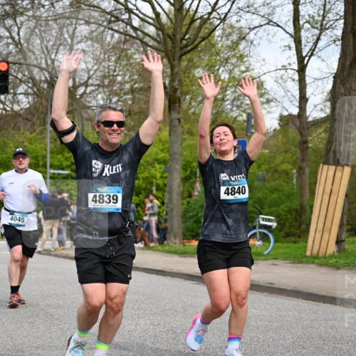 12.04.2026 - 45. Internationalen Wilhelmsburger Insellauf J. Mangold http://msf.ph/oto/9518850 12.04.2026 13:25:52 Ziel 3649, 4604, 4790, 2717, 4431, 3023, 3024, 2881, 4064, 4684, 2298, 4839, 4840, 4774, 4881, 4881, 4049, 4411 meine-sportfotos.de