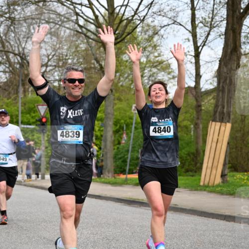 12.04.2026 - 45. Internationalen Wilhelmsburger Insellauf J. Mangold http://msf.ph/oto/9518852 12.04.2026 13:25:52 Ziel 3649, 4604, 4790, 2717, 4431, 3023, 3024, 2881, 4064, 4684, 2298, 4839, 4840, 4774, 4881, 4881, 4049, 4411 meine-sportfotos.de