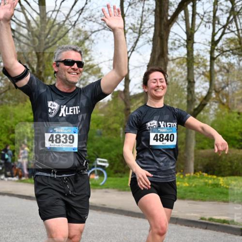 12.04.2026 - 45. Internationalen Wilhelmsburger Insellauf J. Mangold http://msf.ph/oto/9518859 12.04.2026 13:25:53 Ziel 3649, 4604, 4790, 2717, 4431, 3023, 3024, 2881, 4064, 4684, 2298, 4839, 4840, 4774, 4881, 4049, 4411, 5206, 2360 meine-sportfotos.de