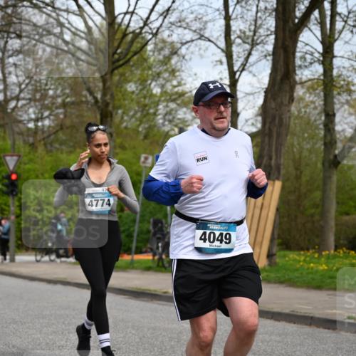 12.04.2026 - 45. Internationalen Wilhelmsburger Insellauf J. Mangold http://msf.ph/oto/9518873 12.04.2026 13:25:54 Ziel 4604, 4790, 2717, 4431, 3023, 3024, 2881, 4064, 4684, 2298, 4839, 4840, 4774, 4881, 4049, 4049, 4411, 5206, 2360, 5245 meine-sportfotos.de