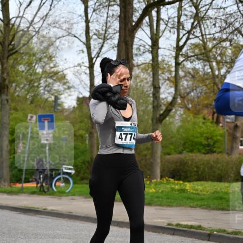 12.04.2026 - 45. Internationalen Wilhelmsburger Insellauf J. Mangold http://msf.ph/oto/9518882 12.04.2026 13:25:55 Ziel 4604, 4790, 2717, 4431, 3023, 3024, 2881, 4064, 4684, 2298, 2298, 4839, 4840, 4774, 4881, 4049, 4411, 5206, 2360, 5245, 2933, 2359 meine-sportfotos.de