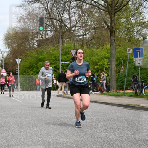 12.04.2026 - 45. Internationalen Wilhelmsburger Insellauf J. Mangold http://msf.ph/oto/9518888 12.04.2026 13:25:59 Ziel 2717, 4431, 3023, 3024, 2881, 4064, 4684, 2298, 4839, 4840, 4774, 4881, 4049, 4411, 5206, 2360, 5245, 2933, 2359, 4124, 2980 meine-sportfotos.de