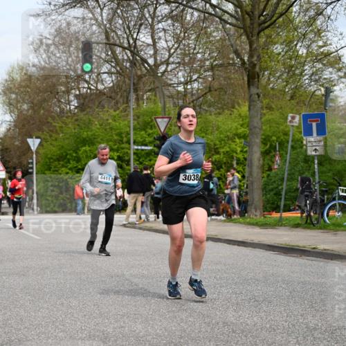 12.04.2026 - 45. Internationalen Wilhelmsburger Insellauf J. Mangold http://msf.ph/oto/9518889 12.04.2026 13:26:00 Ziel 4431, 3023, 3024, 2881, 4064, 4684, 2298, 4839, 4840, 4774, 4774, 4881, 4049, 4411, 5206, 2360, 5245, 2933, 2359, 4124, 2980, 3640 meine-sportfotos.de