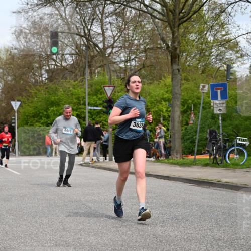 12.04.2026 - 45. Internationalen Wilhelmsburger Insellauf J. Mangold http://msf.ph/oto/9518890 12.04.2026 13:26:00 Ziel 4431, 3023, 3024, 2881, 4064, 4684, 2298, 4839, 4840, 4774, 4774, 4881, 4049, 4411, 5206, 2360, 5245, 2933, 2359, 4124, 2980, 3640 meine-sportfotos.de