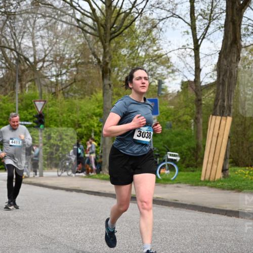 12.04.2026 - 45. Internationalen Wilhelmsburger Insellauf J. Mangold http://msf.ph/oto/9518900 12.04.2026 13:26:00 Ziel 4431, 3023, 3024, 2881, 4064, 4684, 2298, 4839, 4840, 4774, 4774, 4881, 4049, 4411, 5206, 2360, 5245, 2933, 2359, 4124, 2980, 3640 meine-sportfotos.de