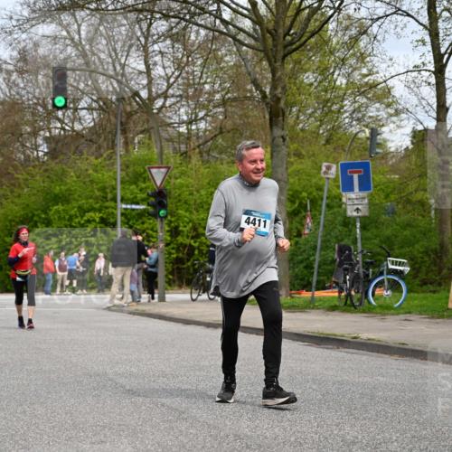 12.04.2026 - 45. Internationalen Wilhelmsburger Insellauf J. Mangold http://msf.ph/oto/9518913 12.04.2026 13:26:02 Ziel 4431, 3023, 3024, 2881, 4064, 4684, 2298, 4839, 4840, 4774, 4881, 4049, 4411, 4411, 5206, 2360, 5245, 2933, 2359, 4124, 2980, 3640 meine-sportfotos.de