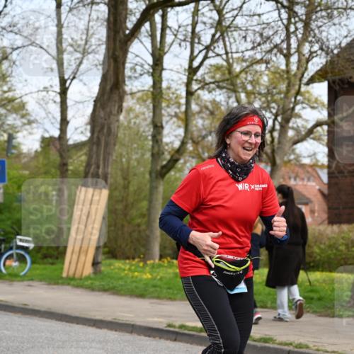 12.04.2026 - 45. Internationalen Wilhelmsburger Insellauf J. Mangold http://msf.ph/oto/9518917 12.04.2026 13:26:09 Ziel 2881, 4064, 4684, 2298, 4839, 4840, 4774, 4881, 4049, 4411, 5206, 2360, 5245, 2933, 2359, 4124, 2980, 3640 meine-sportfotos.de