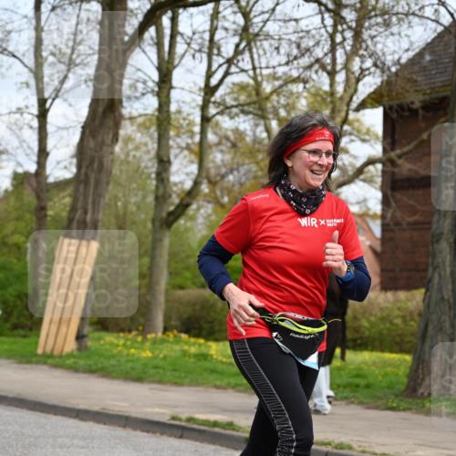 12.04.2026 - 45. Internationalen Wilhelmsburger Insellauf J. Mangold http://msf.ph/oto/9518918 12.04.2026 13:26:09 Ziel 2881, 4064, 4684, 2298, 4839, 4840, 4774, 4881, 4049, 4411, 5206, 2360, 5245, 2933, 2359, 4124, 2980, 3640 meine-sportfotos.de