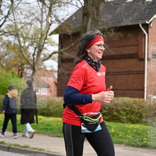 12.04.2026 - 45. Internationalen Wilhelmsburger Insellauf J. Mangold http://msf.ph/oto/9518922 12.04.2026 13:26:10 Ziel 2881, 4064, 4684, 2298, 4839, 4840, 4774, 4881, 4049, 4411, 5206, 2360, 5245, 2933, 2359, 4124, 2980, 2980, 3640 meine-sportfotos.de