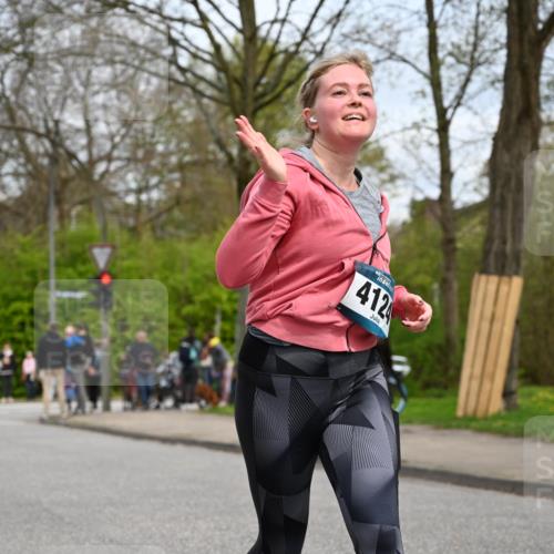 12.04.2026 - 45. Internationalen Wilhelmsburger Insellauf J. Mangold http://msf.ph/oto/9518966 12.04.2026 13:26:17 Ziel 2298, 4839, 4840, 4774, 4881, 4049, 4411, 5206, 2360, 5206, 2360, 5245, 2933, 2359, 4124, 2980, 3640 meine-sportfotos.de