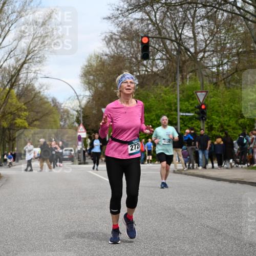 12.04.2026 - 45. Internationalen Wilhelmsburger Insellauf J. Mangold http://msf.ph/oto/9518987 12.04.2026 13:26:29 Ziel 4881, 4049, 4411, 5206, 2360, 5245, 2933, 2359, 4124, 2980, 3640, 2721, 3756, 3755, 2968 meine-sportfotos.de
