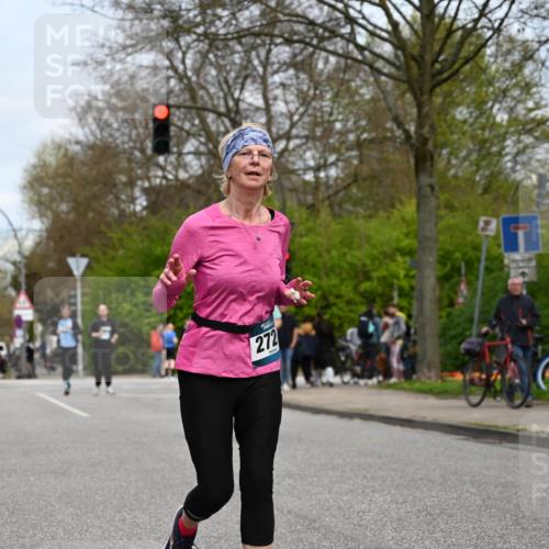 12.04.2026 - 45. Internationalen Wilhelmsburger Insellauf J. Mangold http://msf.ph/oto/9518998 12.04.2026 13:26:30 Ziel 4049, 4411, 5206, 2360, 5245, 2933, 2359, 4124, 2980, 3640, 2721, 3756, 3755, 2968 meine-sportfotos.de