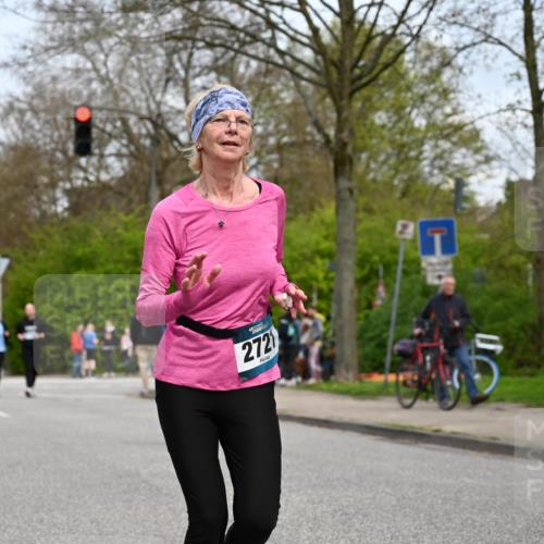 12.04.2026 - 45. Internationalen Wilhelmsburger Insellauf J. Mangold http://msf.ph/oto/9519003 12.04.2026 13:26:30 Ziel 4049, 4411, 5206, 2360, 5245, 2933, 2359, 4124, 2980, 3640, 2721, 3756, 3755, 2968 meine-sportfotos.de