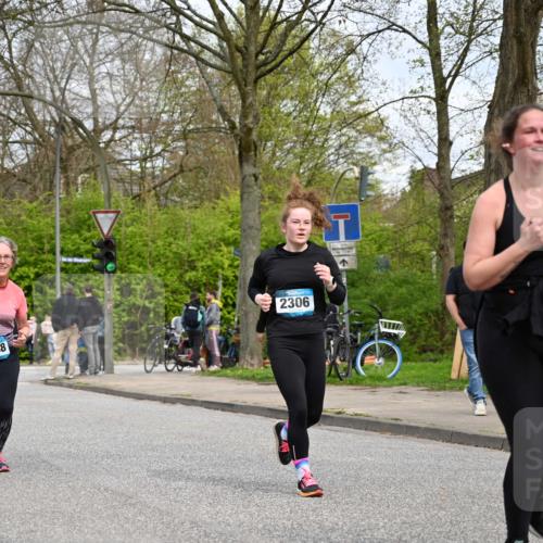 12.04.2026 - 45. Internationalen Wilhelmsburger Insellauf J. Mangold http://msf.ph/oto/9519071 12.04.2026 13:26:45 Ziel 4124, 2980, 3640, 2721, 3756, 3755, 2968, 2306, 2969, 3888, 3960, 3955, 4900 meine-sportfotos.de