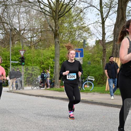 12.04.2026 - 45. Internationalen Wilhelmsburger Insellauf J. Mangold http://msf.ph/oto/9519072 12.04.2026 13:26:45 Ziel 4124, 2980, 3640, 2721, 3756, 3755, 2968, 2306, 2969, 3888, 3960, 3955, 4900 meine-sportfotos.de