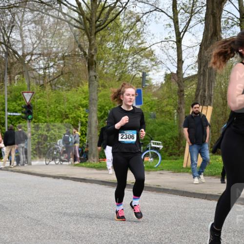 12.04.2026 - 45. Internationalen Wilhelmsburger Insellauf J. Mangold http://msf.ph/oto/9519073 12.04.2026 13:26:45 Ziel 4124, 2980, 3640, 2721, 3756, 3755, 2968, 2306, 2969, 3888, 3960, 3955, 4900 meine-sportfotos.de