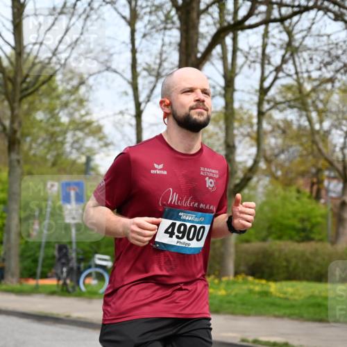 12.04.2026 - 45. Internationalen Wilhelmsburger Insellauf J. Mangold http://msf.ph/oto/9519117 12.04.2026 13:27:01 Ziel 2721, 3756, 3755, 2968, 2306, 2969, 3888, 3960, 3955, 4900, 2944, 2945, 5222, 3215 meine-sportfotos.de