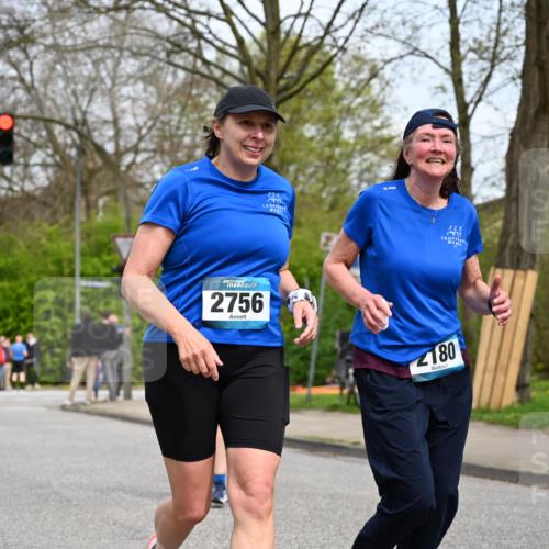 12.04.2026 - 45. Internationalen Wilhelmsburger Insellauf J. Mangold http://msf.ph/oto/9519152 12.04.2026 13:27:15 Ziel 2968, 2306, 2969, 3888, 3960, 3955, 4900, 2944, 2945, 5222, 3215, 2756, 2756, 2180, 3132, 2875, 3938, 3937, 4222, 4221 meine-sportfotos.de