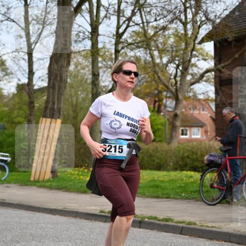 12.04.2026 - 45. Internationalen Wilhelmsburger Insellauf J. Mangold http://msf.ph/oto/9519159 12.04.2026 13:27:17 Ziel 2968, 2306, 2969, 3888, 3960, 3955, 4900, 2944, 2945, 5222, 3215, 2756, 2180, 3132, 3132, 2875, 3938, 3937, 4222, 4221, 4575, 4574 meine-sportfotos.de