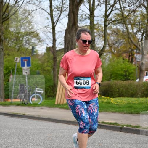12.04.2026 - 45. Internationalen Wilhelmsburger Insellauf J. Mangold http://msf.ph/oto/9519274 12.04.2026 13:28:18 Ziel 5695, 3800, 2630, 5520, 5509, 5509, 4316, 3564, 3483, 4471 meine-sportfotos.de