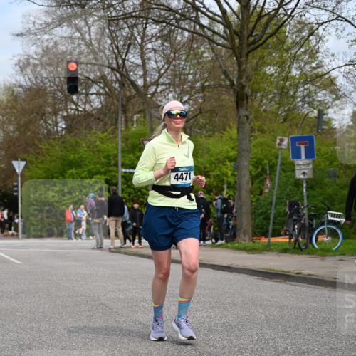 12.04.2026 - 45. Internationalen Wilhelmsburger Insellauf J. Mangold http://msf.ph/oto/9519318 12.04.2026 13:28:29 Ziel 3800, 2630, 5520, 5509, 4316, 3564, 3483, 4471, 4303, 4302, 4304 meine-sportfotos.de