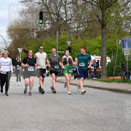 12.04.2026 - 45. Internationalen Wilhelmsburger Insellauf J. Mangold http://msf.ph/oto/9519384 12.04.2026 13:29:02 Ziel 3483, 4471, 4303, 4302, 4304, 4451, 2650, 2340, 5861, 2509, 2483, 2616, 5535, 5536, 5539, 4547, 4420 meine-sportfotos.de