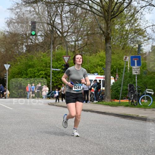 12.04.2026 - 45. Internationalen Wilhelmsburger Insellauf J. Mangold http://msf.ph/oto/9519449 12.04.2026 13:29:51 Ziel 3648, 3547, 3548, 2131, 5241, 3981 meine-sportfotos.de