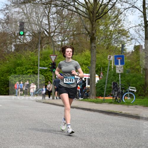 12.04.2026 - 45. Internationalen Wilhelmsburger Insellauf J. Mangold http://msf.ph/oto/9519451 12.04.2026 13:29:51 Ziel 3648, 3547, 3548, 2131, 5241, 3981 meine-sportfotos.de