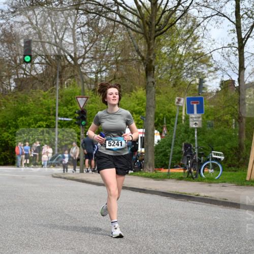 12.04.2026 - 45. Internationalen Wilhelmsburger Insellauf J. Mangold http://msf.ph/oto/9519452 12.04.2026 13:29:51 Ziel 3648, 3547, 3548, 2131, 5241, 3981 meine-sportfotos.de