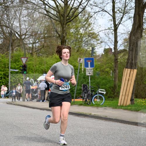 12.04.2026 - 45. Internationalen Wilhelmsburger Insellauf J. Mangold http://msf.ph/oto/9519457 12.04.2026 13:29:51 Ziel 3648, 3547, 3548, 2131, 5241, 3981 meine-sportfotos.de