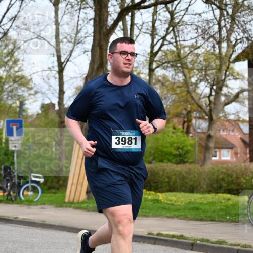 12.04.2026 - 45. Internationalen Wilhelmsburger Insellauf J. Mangold http://msf.ph/oto/9519490 12.04.2026 13:29:59 Ziel 2131, 5241, 5241, 3981, 2514, 2515, 4324, 4429, 2003 meine-sportfotos.de