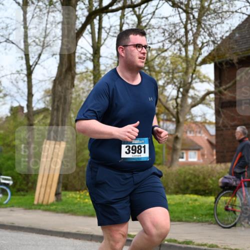 12.04.2026 - 45. Internationalen Wilhelmsburger Insellauf J. Mangold http://msf.ph/oto/9519492 12.04.2026 13:30:00 Ziel 5241, 3981, 2514, 2515, 4324, 4429, 2003 meine-sportfotos.de