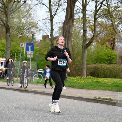 12.04.2026 - 45. Internationalen Wilhelmsburger Insellauf J. Mangold http://msf.ph/oto/9519516 12.04.2026 13:30:07 Ziel 5241, 3981, 2514, 2515, 4324, 4429, 2003, 4456, 4463, 5815 meine-sportfotos.de