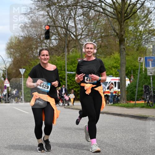 12.04.2026 - 45. Internationalen Wilhelmsburger Insellauf J. Mangold http://msf.ph/oto/9519526 12.04.2026 13:30:09 Ziel 5241, 3981, 2514, 2515, 4324, 4429, 2003, 2003, 4456, 4463, 5815 meine-sportfotos.de