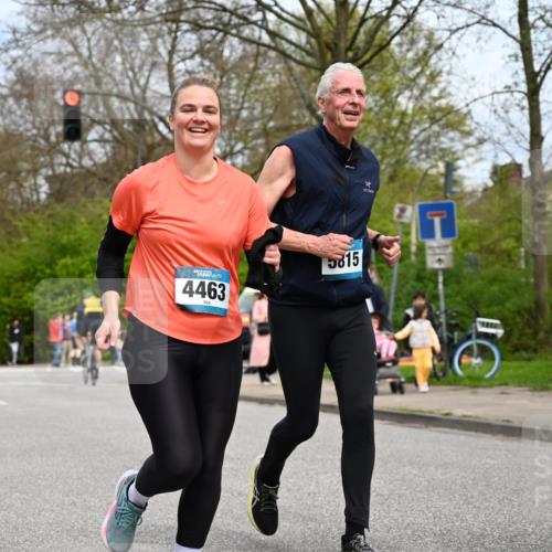 12.04.2026 - 45. Internationalen Wilhelmsburger Insellauf J. Mangold http://msf.ph/oto/9519572 12.04.2026 13:30:22 Ziel 5241, 3981, 2514, 2515, 4324, 4429, 2003, 4456, 4463, 5815 meine-sportfotos.de