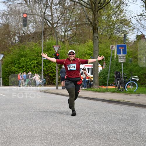 12.04.2026 - 45. Internationalen Wilhelmsburger Insellauf J. Mangold http://msf.ph/oto/9519590 12.04.2026 13:30:44 Ziel 4324, 4429, 2003, 4456, 4463, 5815, 5546, 5745, 2494 meine-sportfotos.de