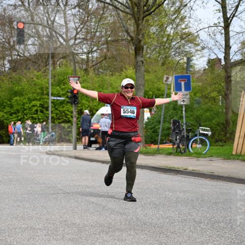 12.04.2026 - 45. Internationalen Wilhelmsburger Insellauf J. Mangold http://msf.ph/oto/9519595 12.04.2026 13:30:44 Ziel 4324, 4429, 2003, 4456, 4463, 5815, 5546, 5745, 2494 meine-sportfotos.de