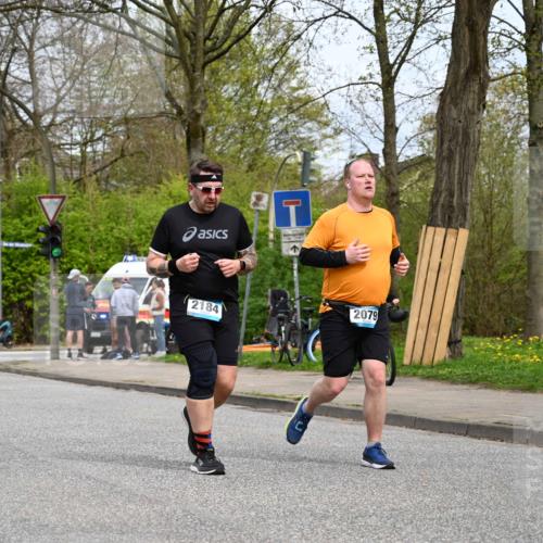 12.04.2026 - 45. Internationalen Wilhelmsburger Insellauf J. Mangold http://msf.ph/oto/9519650 12.04.2026 13:31:20 Ziel 5745, 2494, 2184, 2079 meine-sportfotos.de
