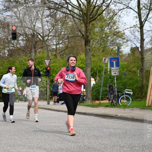12.04.2026 - 45. Internationalen Wilhelmsburger Insellauf J. Mangold http://msf.ph/oto/9519703 12.04.2026 13:31:49 Ziel 2184, 2079, 2792, 2792, 3632, 3628, 2587, 2339, 4462, 4065, 3231 meine-sportfotos.de
