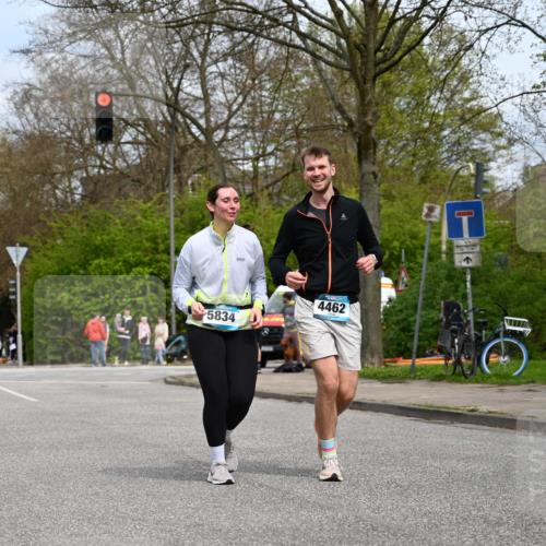 12.04.2026 - 45. Internationalen Wilhelmsburger Insellauf J. Mangold http://msf.ph/oto/9519718 12.04.2026 13:31:51 Ziel 2184, 2079, 2792, 3632, 3628, 2587, 2339, 4462, 4065, 3231 meine-sportfotos.de