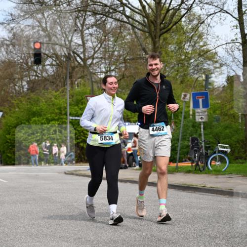 12.04.2026 - 45. Internationalen Wilhelmsburger Insellauf J. Mangold http://msf.ph/oto/9519721 12.04.2026 13:31:52 Ziel 2184, 2079, 2792, 3632, 3628, 2587, 2339, 4462, 4065, 3231 meine-sportfotos.de