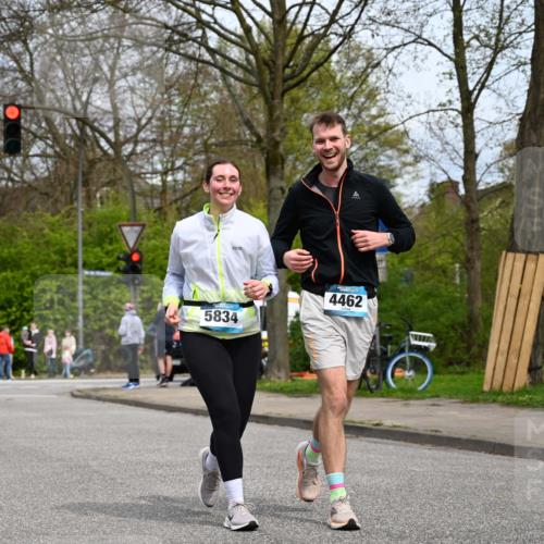 12.04.2026 - 45. Internationalen Wilhelmsburger Insellauf J. Mangold http://msf.ph/oto/9519726 12.04.2026 13:31:52 Ziel 2184, 2079, 2792, 3632, 3628, 2587, 2339, 4462, 4065, 3231 meine-sportfotos.de