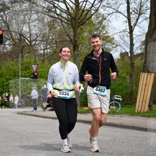 12.04.2026 - 45. Internationalen Wilhelmsburger Insellauf J. Mangold http://msf.ph/oto/9519727 12.04.2026 13:31:52 Ziel 2184, 2079, 2792, 3632, 3628, 2587, 2339, 4462, 4065, 3231 meine-sportfotos.de