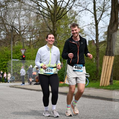 12.04.2026 - 45. Internationalen Wilhelmsburger Insellauf J. Mangold http://msf.ph/oto/9519728 12.04.2026 13:31:52 Ziel 2184, 2079, 2792, 3632, 3628, 2587, 2339, 4462, 4065, 3231 meine-sportfotos.de