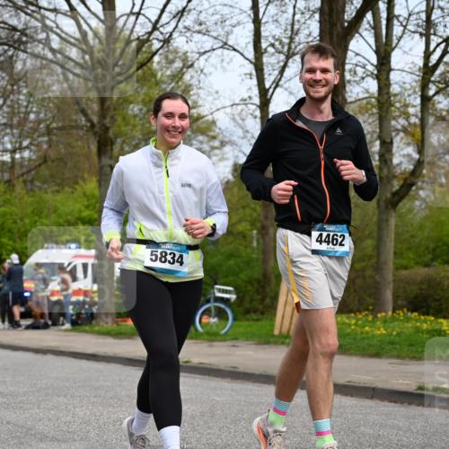 12.04.2026 - 45. Internationalen Wilhelmsburger Insellauf J. Mangold http://msf.ph/oto/9519734 12.04.2026 13:31:53 Ziel 2184, 2079, 2792, 3632, 3628, 2587, 2339, 4462, 4065, 3231, 2397 meine-sportfotos.de