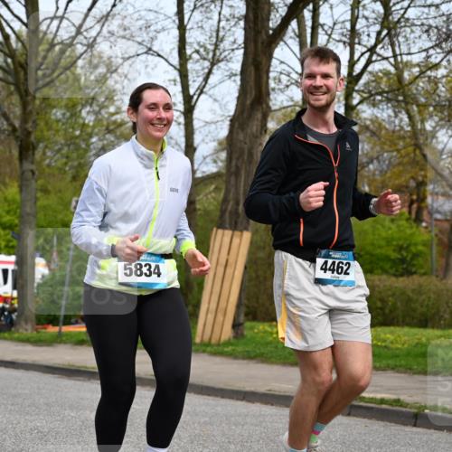 12.04.2026 - 45. Internationalen Wilhelmsburger Insellauf J. Mangold http://msf.ph/oto/9519737 12.04.2026 13:31:53 Ziel 2184, 2079, 2792, 3632, 3628, 2587, 2339, 4462, 4065, 3231, 2397 meine-sportfotos.de