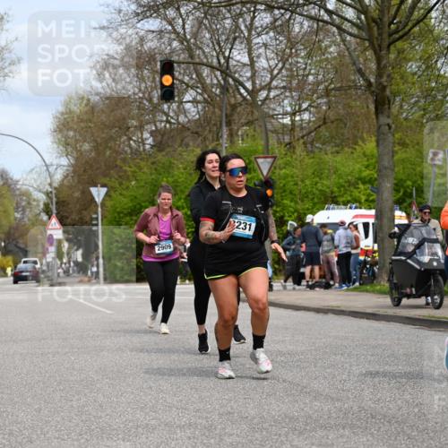12.04.2026 - 45. Internationalen Wilhelmsburger Insellauf J. Mangold http://msf.ph/oto/9519759 12.04.2026 13:32:08 Ziel 2792, 3632, 3628, 2587, 2339, 4462, 4065, 3231, 2397, 3684, 2909 meine-sportfotos.de