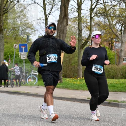 12.04.2026 - 45. Internationalen Wilhelmsburger Insellauf J. Mangold http://msf.ph/oto/9519811 12.04.2026 13:32:33 Ziel 3231, 2397, 3684, 2909, 3836, 5224, 5224, 3980 meine-sportfotos.de