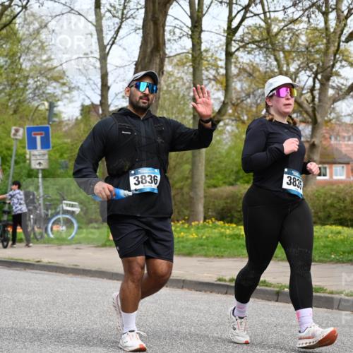 12.04.2026 - 45. Internationalen Wilhelmsburger Insellauf J. Mangold http://msf.ph/oto/9519813 12.04.2026 13:32:33 Ziel 3231, 2397, 3684, 2909, 3836, 5224, 5224, 3980 meine-sportfotos.de